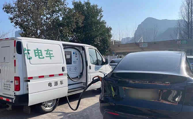永德汽车搭电