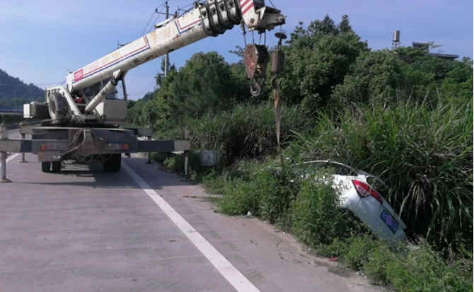 永德重载吊车救援 永德重载吊车救援